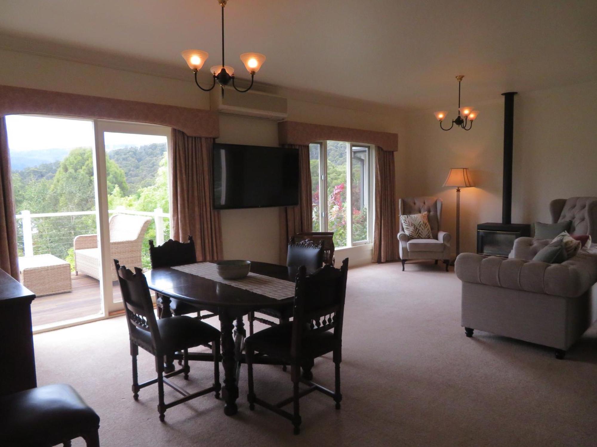 Delderfield Villas Marysville Room photo